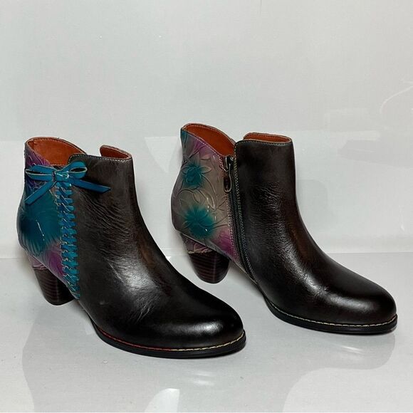 L'Artiste x Jane & Coco Allurable Leather Ankle Boots - Picture 2 of 8
